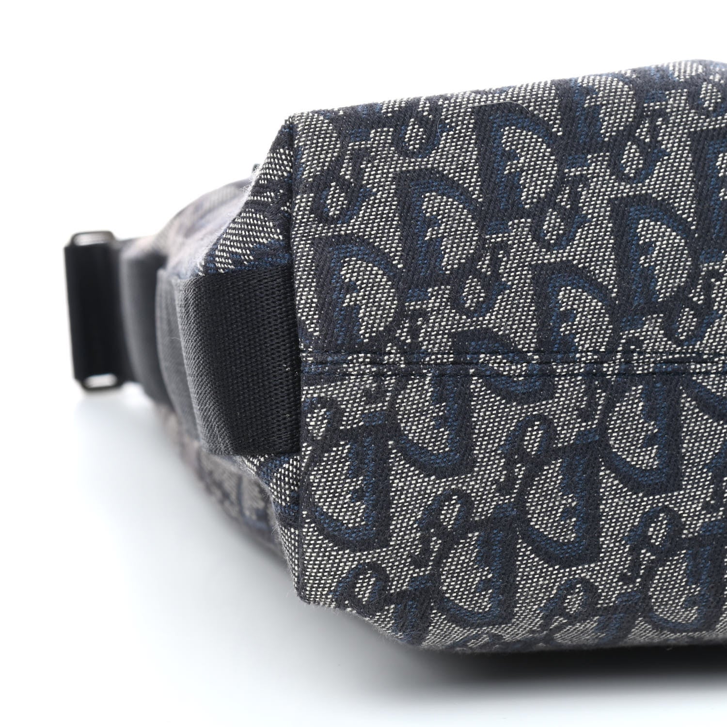 Christian Dior Monogram Messenger Navy 7 of 8