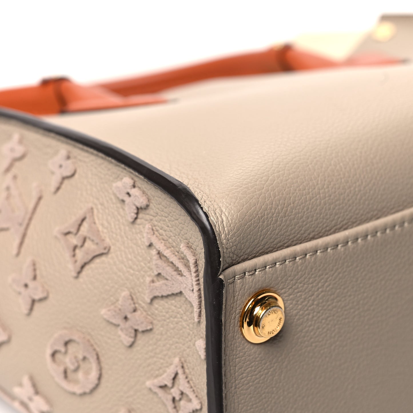 Calfskin Monogram Tufting On My Side Galet