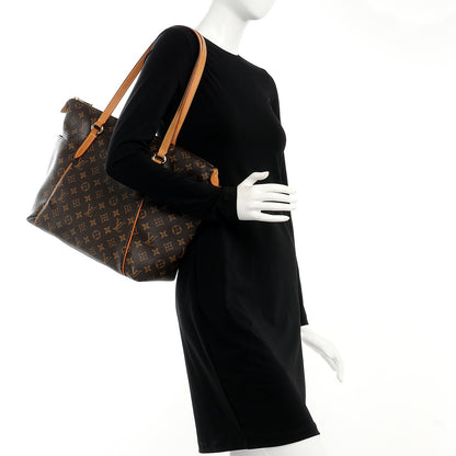 Louis Vuitton Monogram Totally MM 2 of 7
