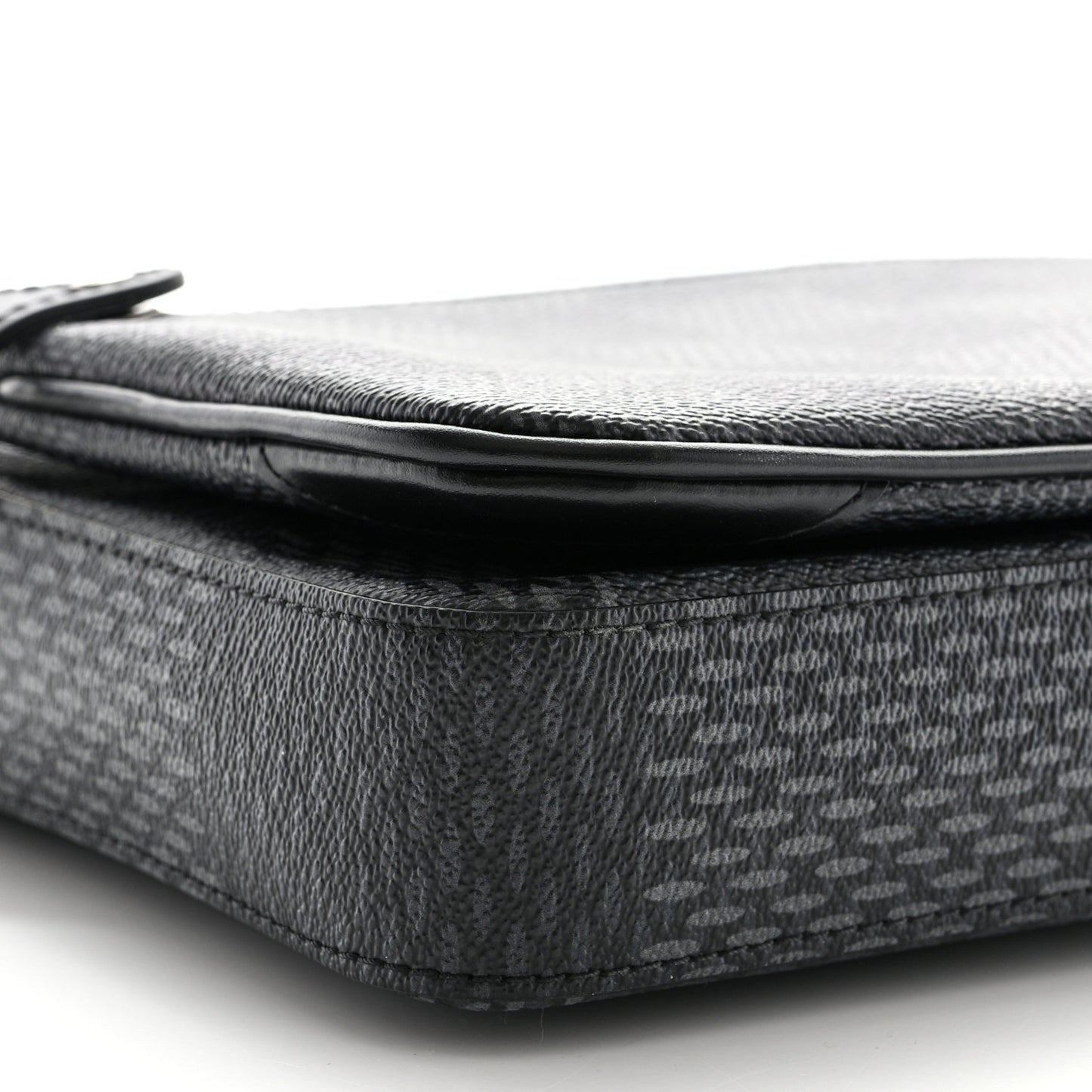 Damier Graphite 3D Trio Messenger