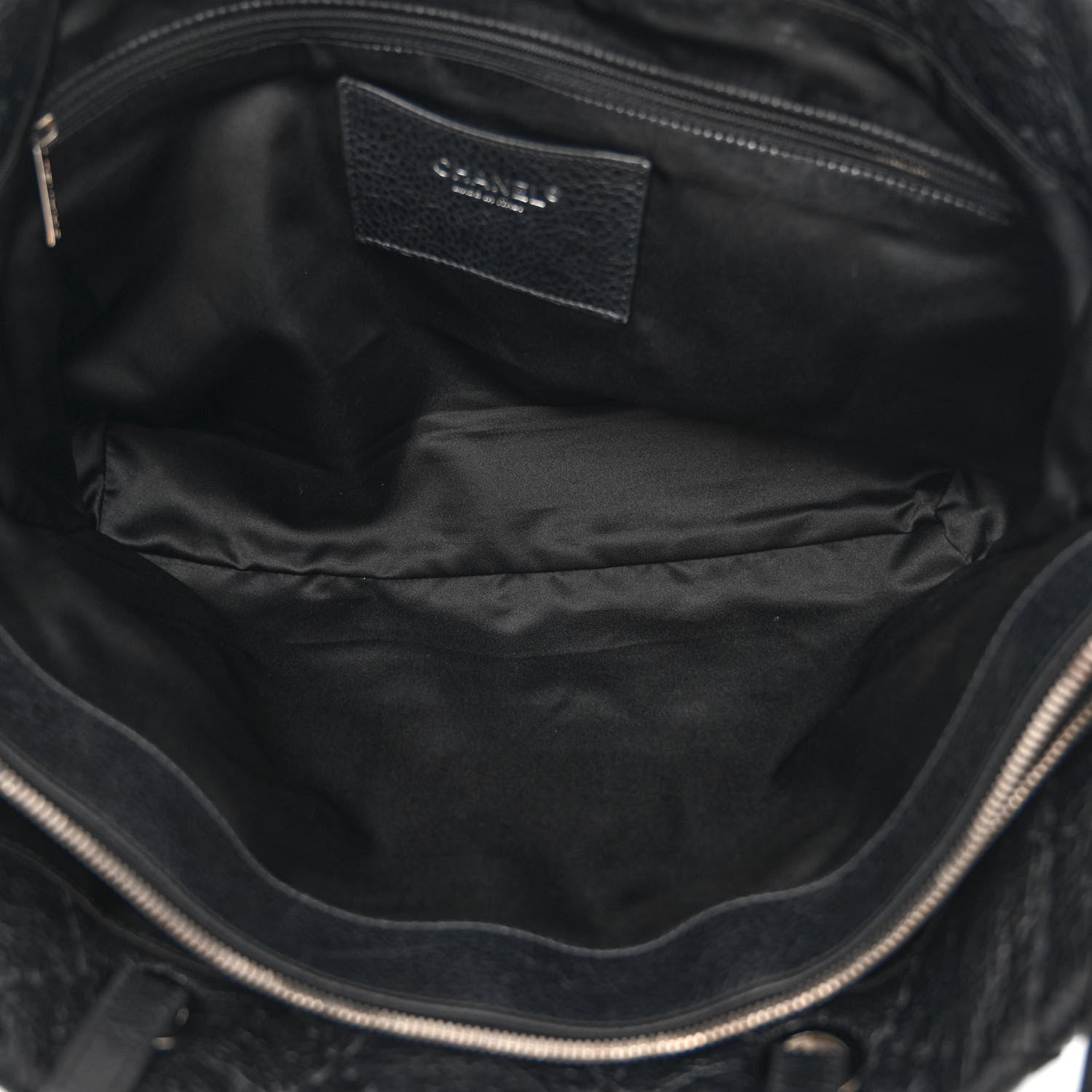 Chanel Glazed Calfskin Large On The Road Tote Black 6 of 11