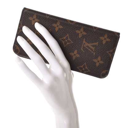 Louis Vuitton Monogram iPhone 7 Plus Folio Case 2 of 7
