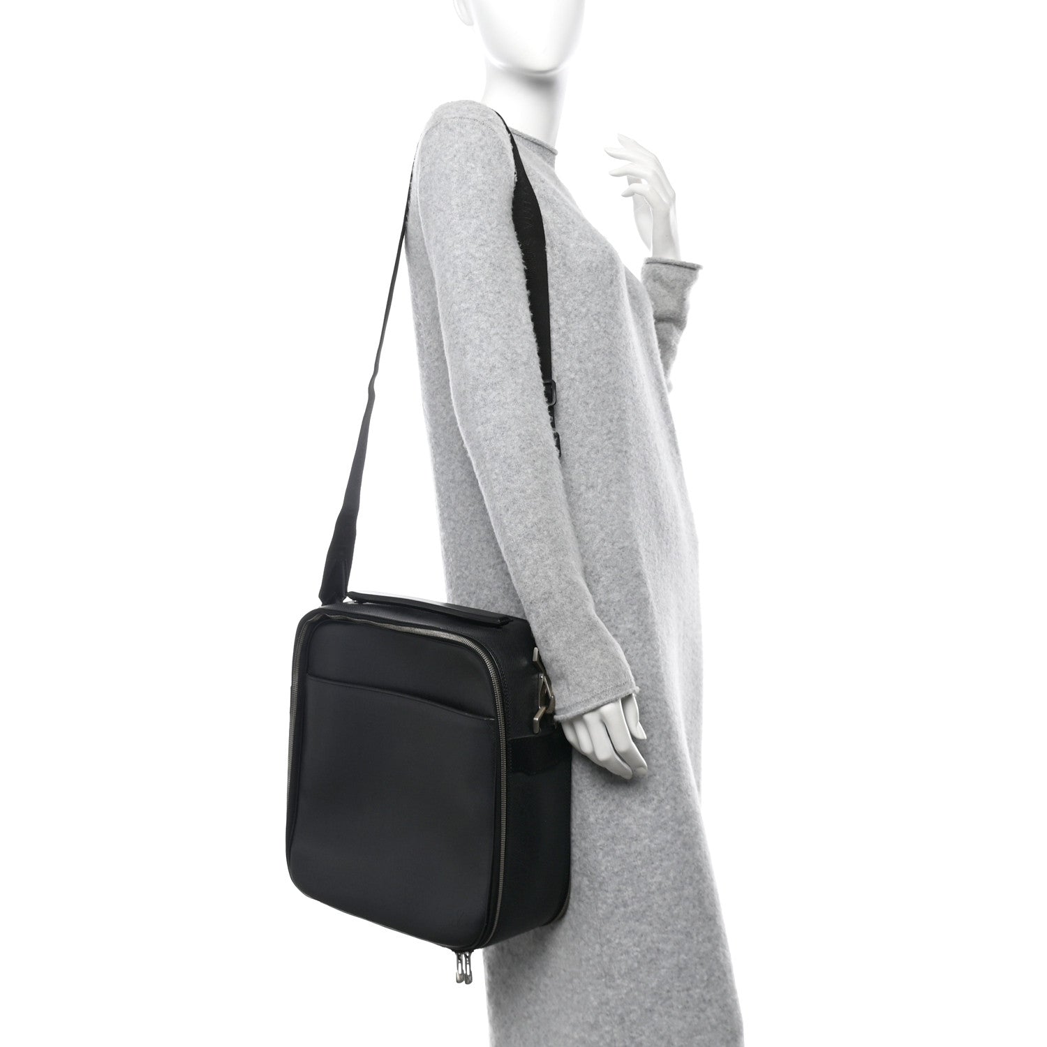 Louis Vuitton Taiga Tura Laptop Briefcase Ardoise 2 of 14