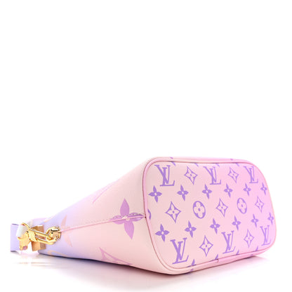 Louis Vuitton Monogram Giant Spring In The City Marshmallow Hobo PM Sunrise Pastel 4 of 9