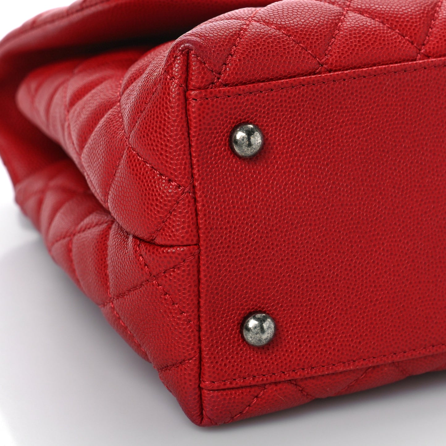 Caviar Quilted Small Coco Handle Flap Red
