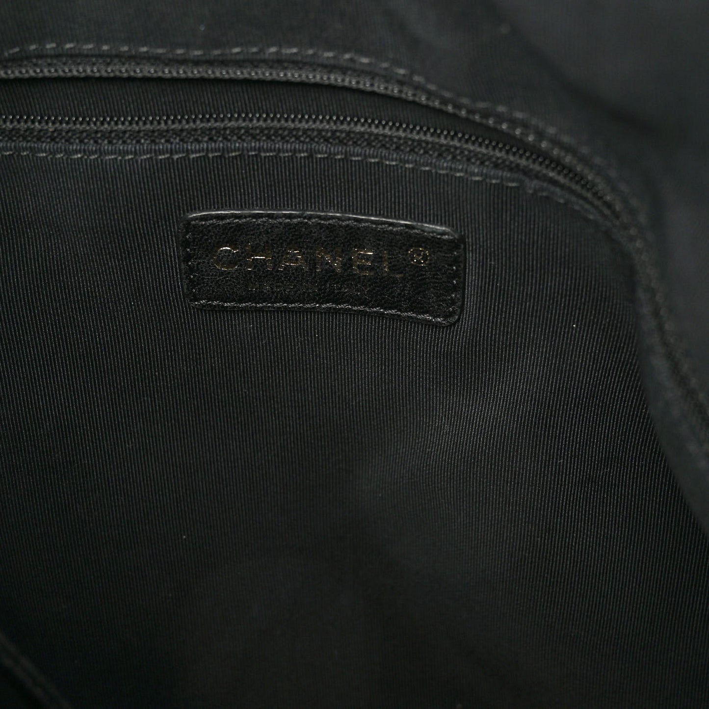 Calfskin Quilted Large Chain Me Hobo Black