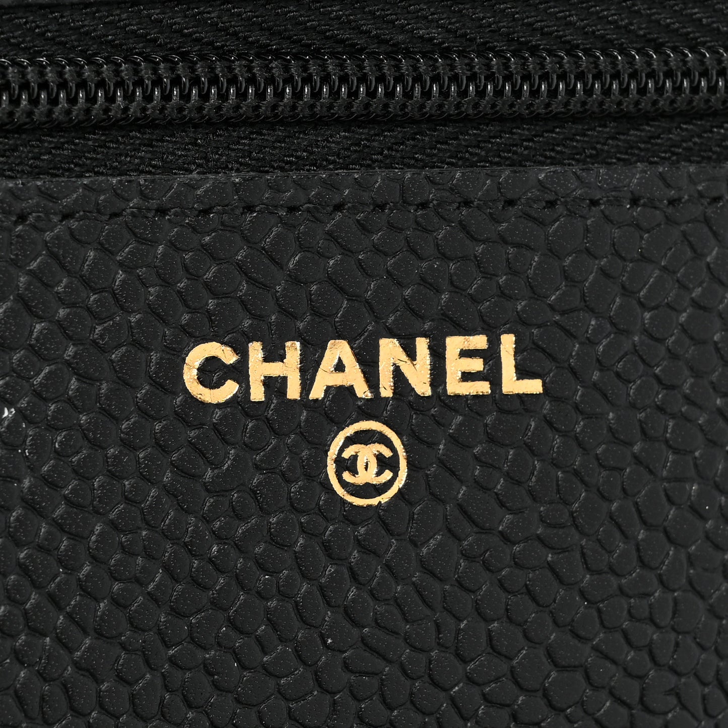 Caviar Quilted Wallet on Chain WOC Black