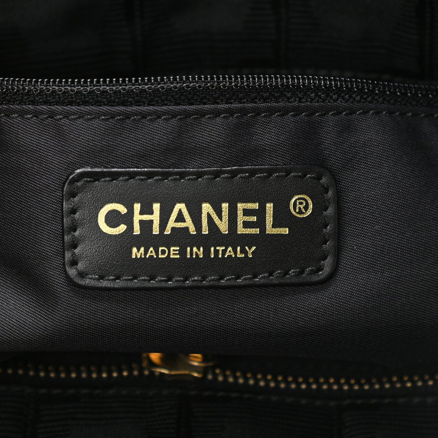 Nylon Medium Travel Tote Black