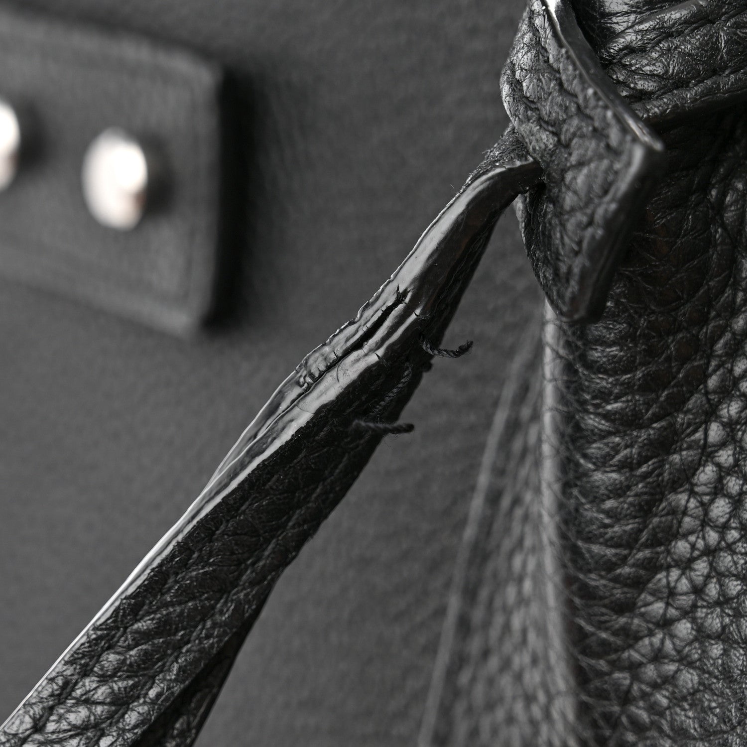 Saint Laurent Grained Calfskin Large Thin Sac De Jour Black 14 of 18