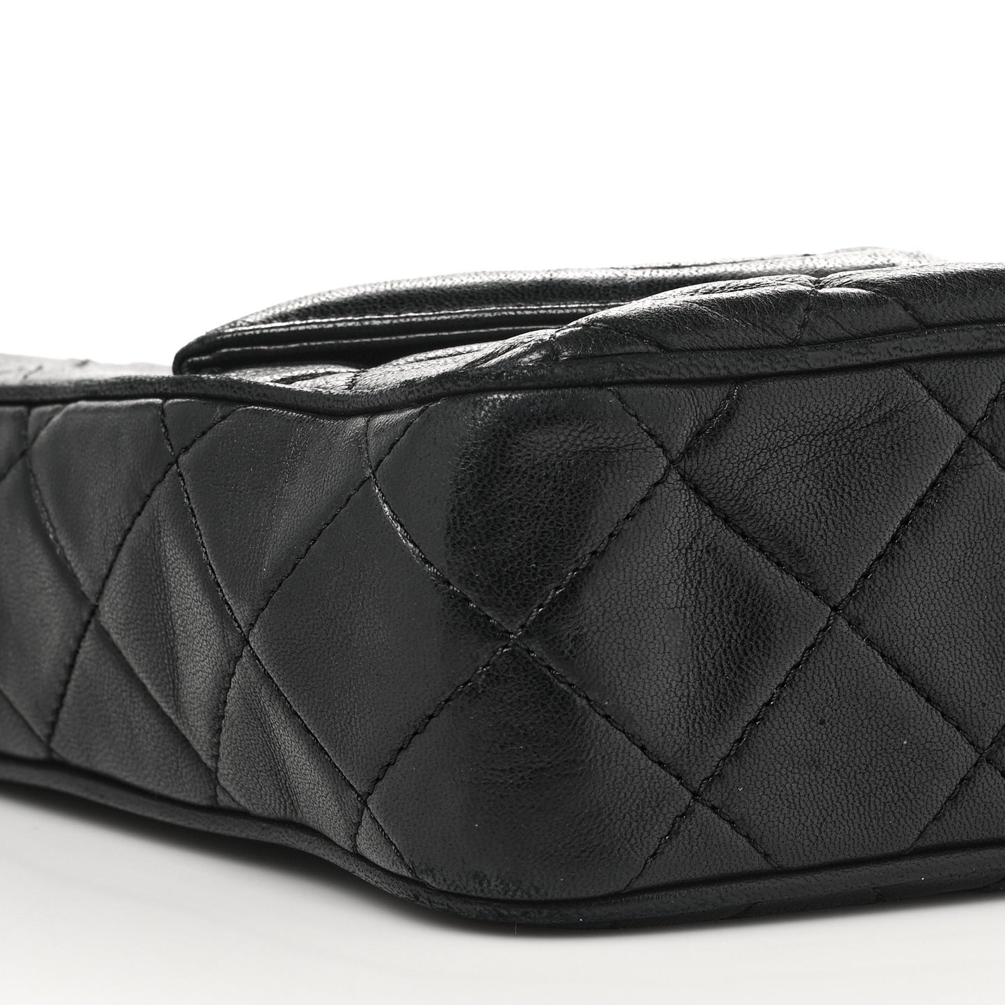 Lambskin Quilted CC Tassel Camera Case Black