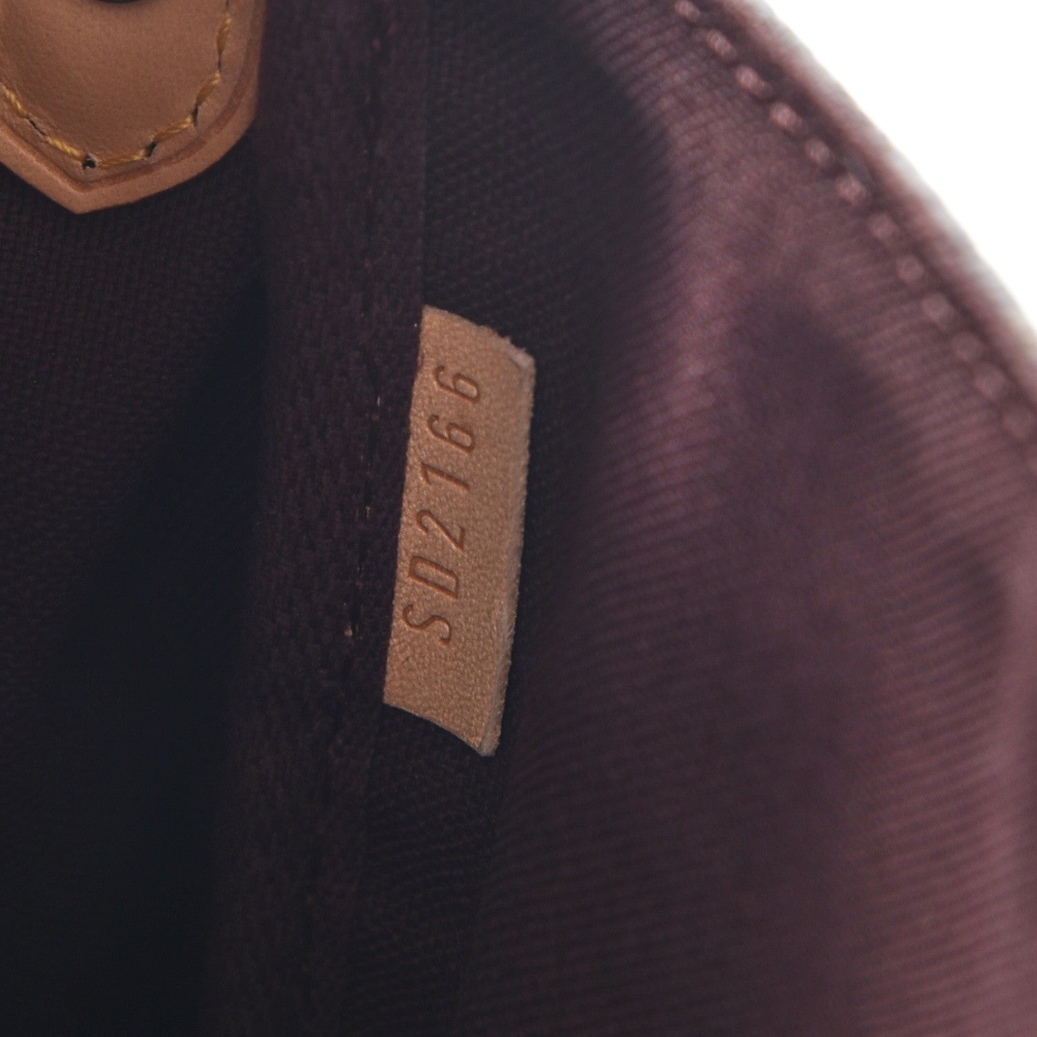 Louis Vuitton Monogram Favorite MM 8 of 12