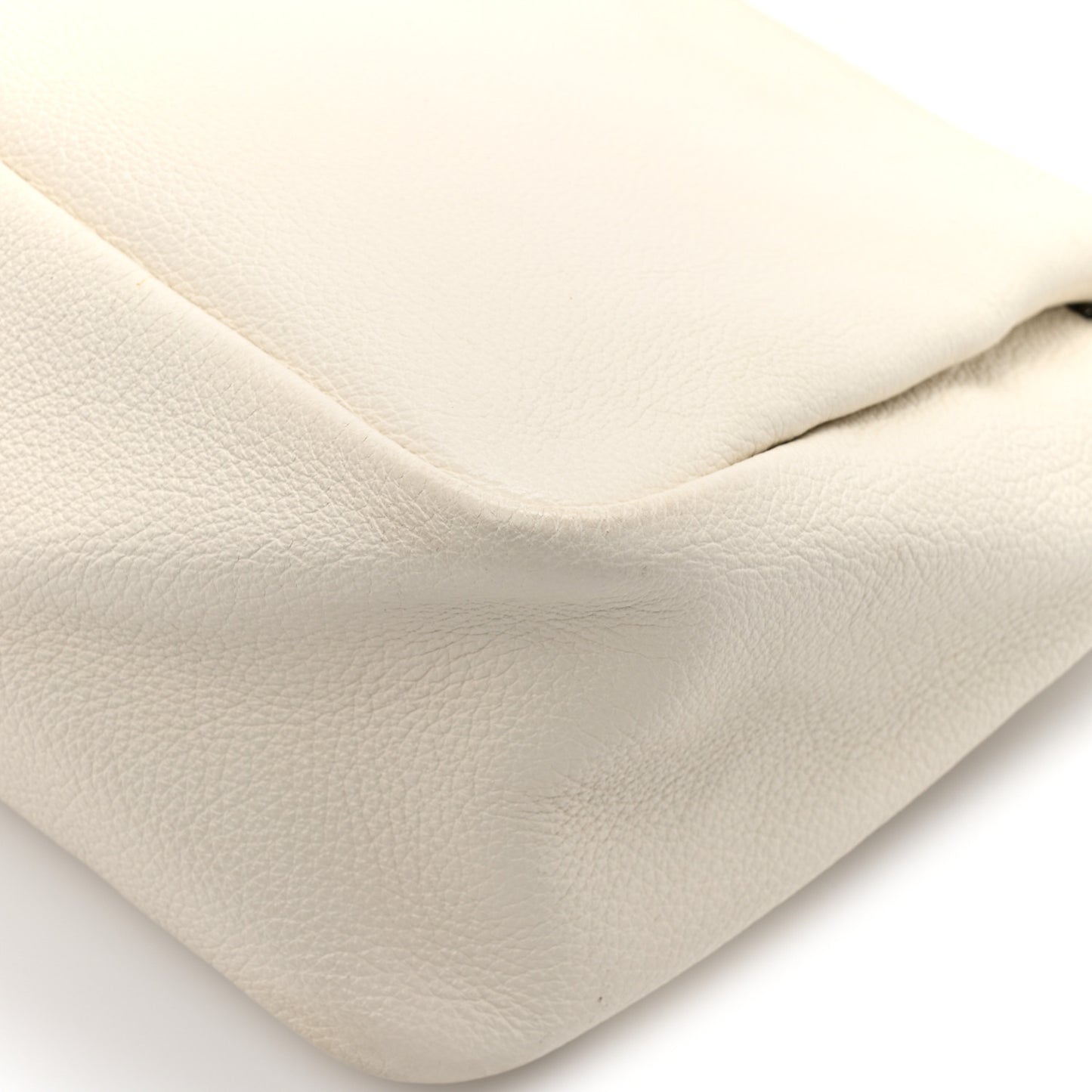 Vitello Daino Soft Medium Zippered Top Handle Bag White