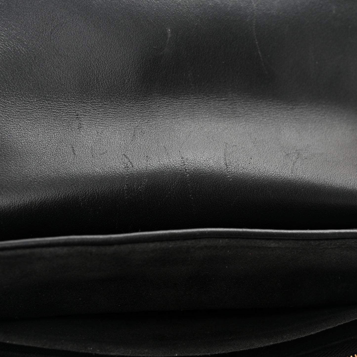 Calfskin New Wave Chain Bag MM NM Black
