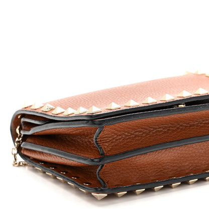 Valentino Garavani Pebbled Calfskin Rockstud Wallet On Chain Saddle Brown 8 of 9
