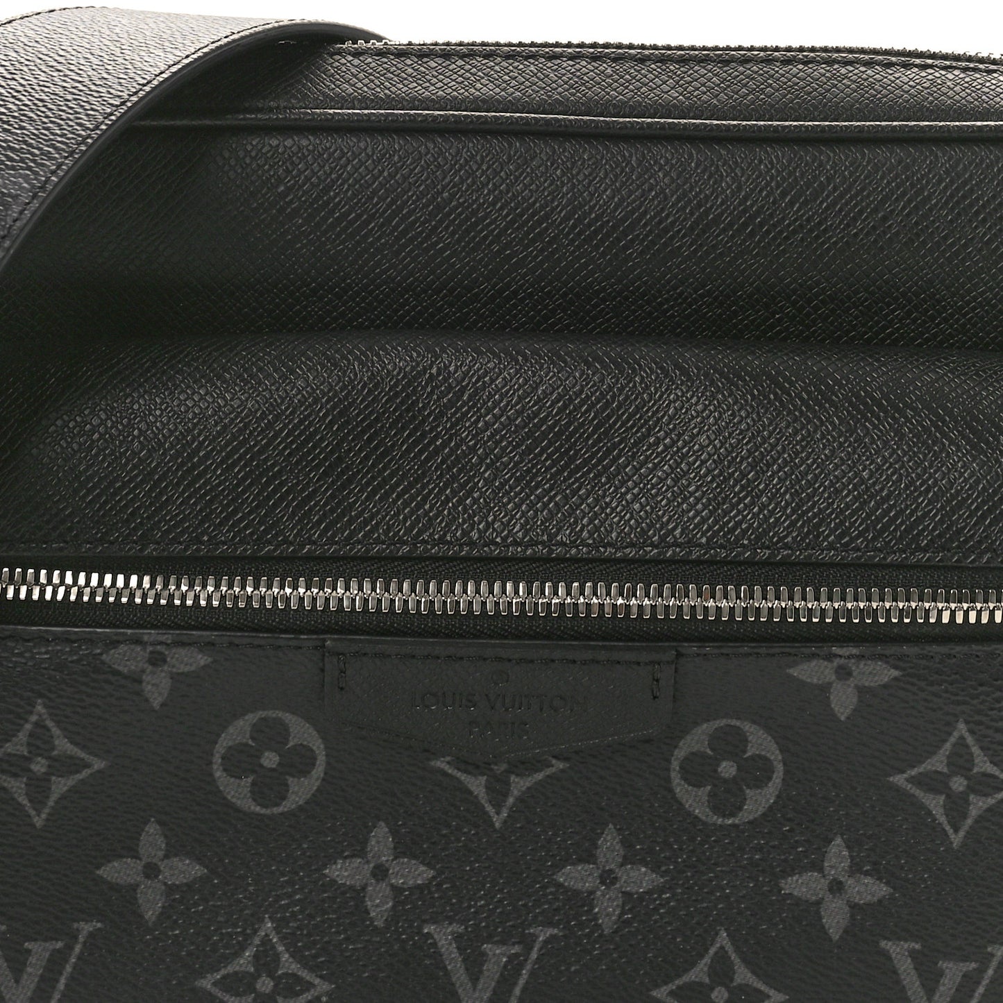 Taiga Monogram Eclipse Outdoor Messenger Black
