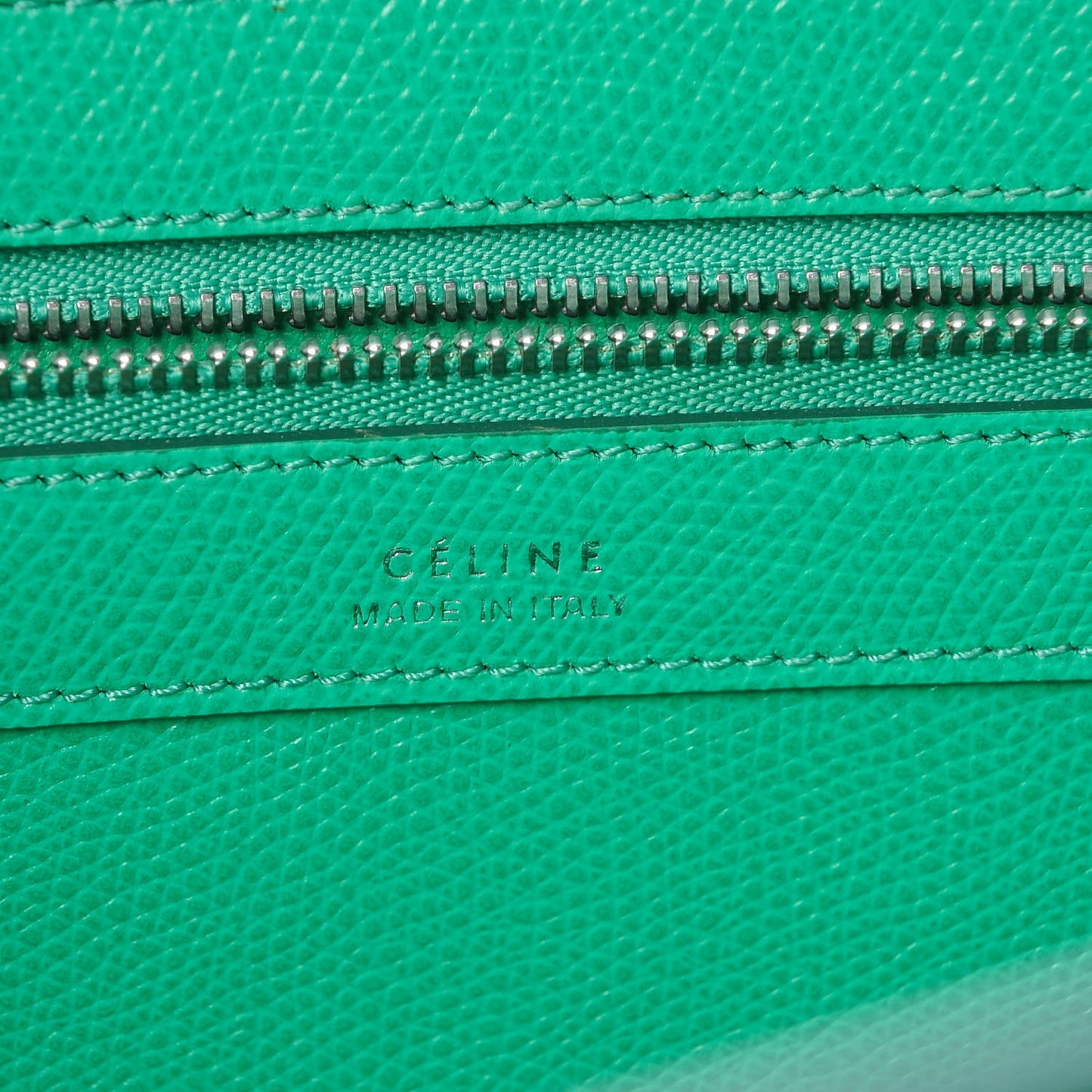 Grained Calfskin Small Horizontal Cabas Phantom Mint