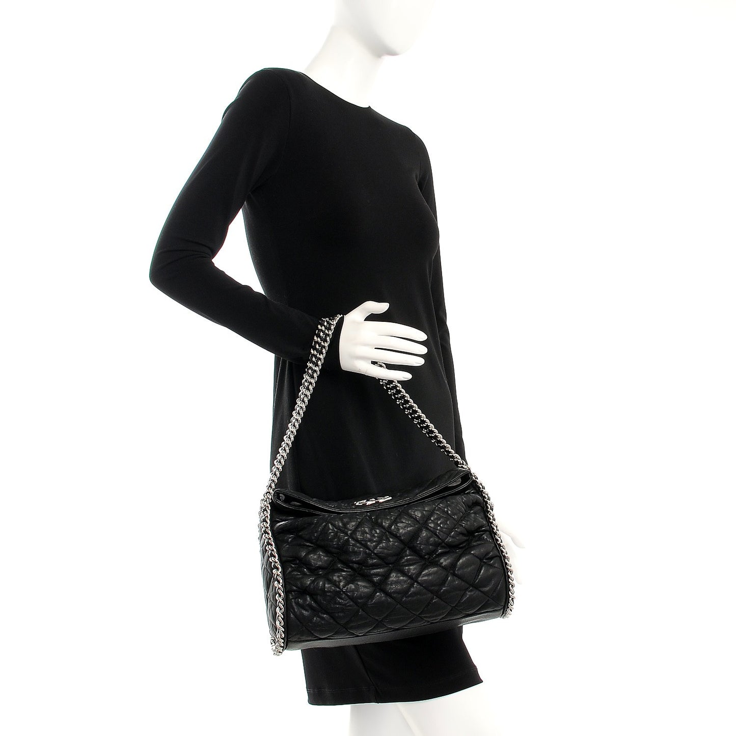 Washed Lambskin Chain Around Hobo Black