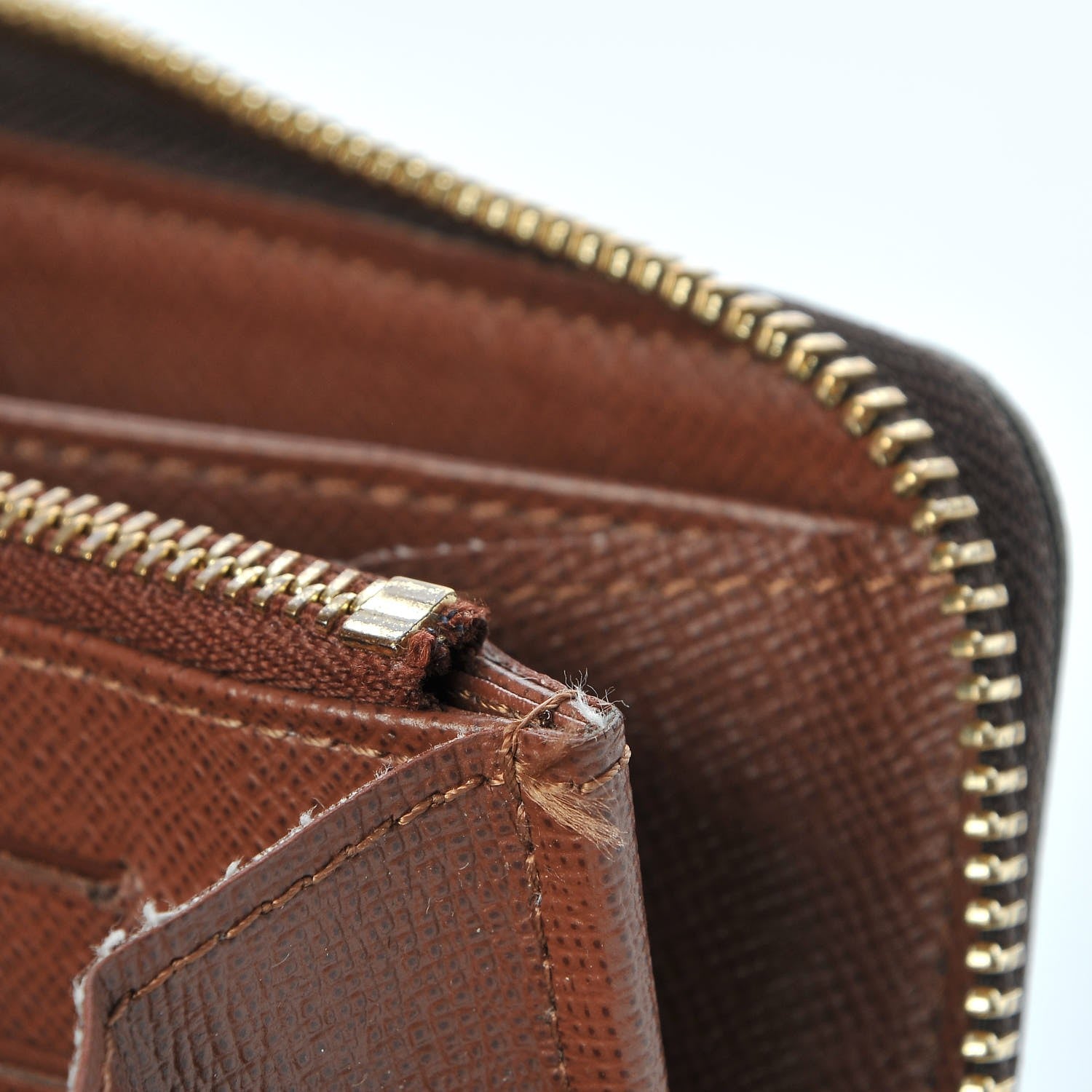 Louis Vuitton Monogram Zippy Compact Wallet 10 of 19
