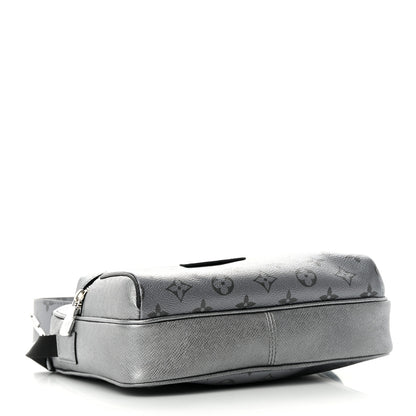 Louis Vuitton Taigarama Outdoor Messenger Gunmetal 4 of 9