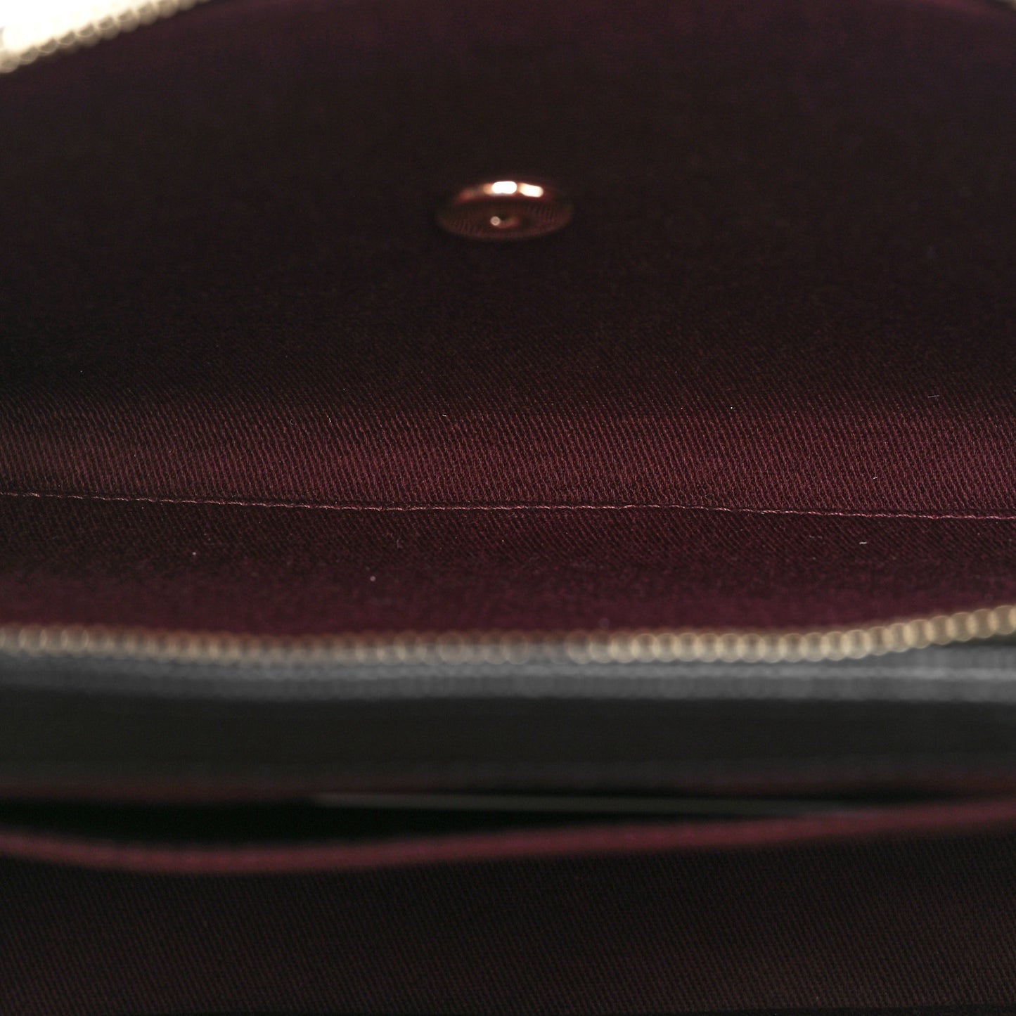 Caviar Quilted Large Business Affinity Flap Black