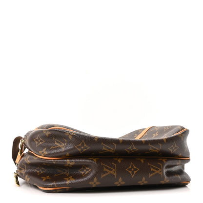 Louis Vuitton Monogram Reporter PM 4 of 9