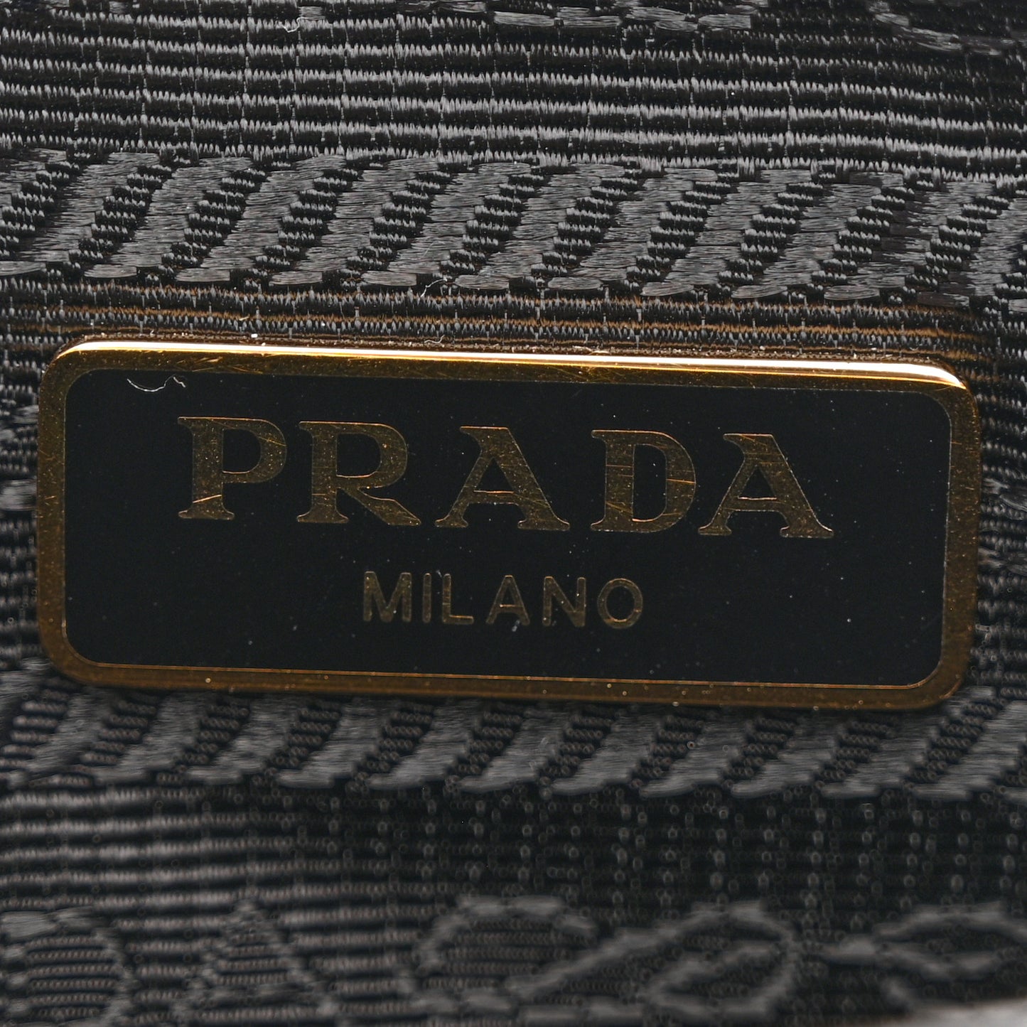Saffiano Lux Re-Edition 2005 Shoulder Bag Black