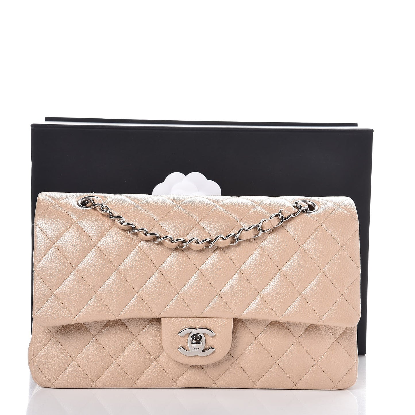 Iridescent Caviar Quilted Medium Double Flap Beige Clair