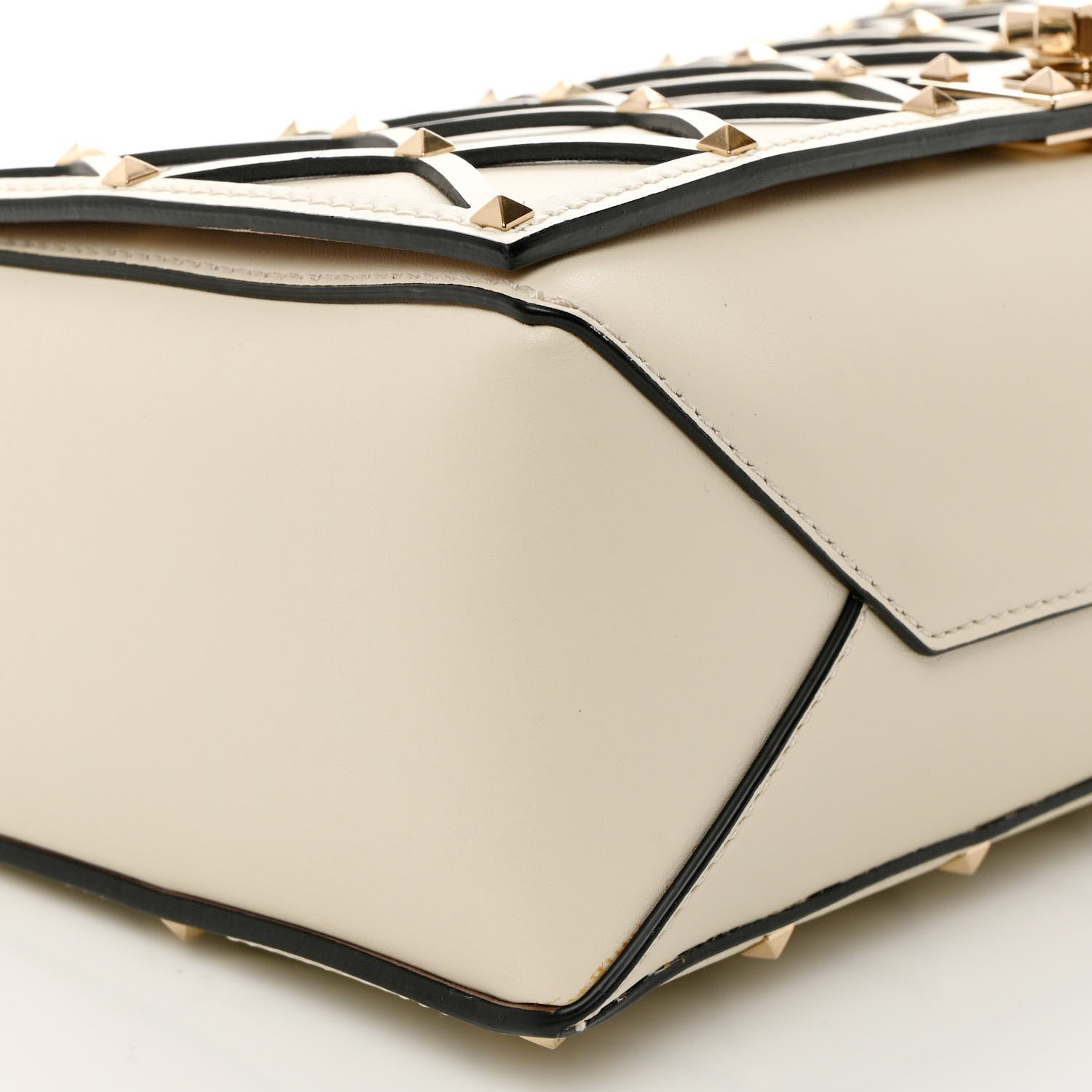 Valentino Garavani Smooth Calfskin Quilted Beehive Shoulder Bag Light Ivory 8 of 9