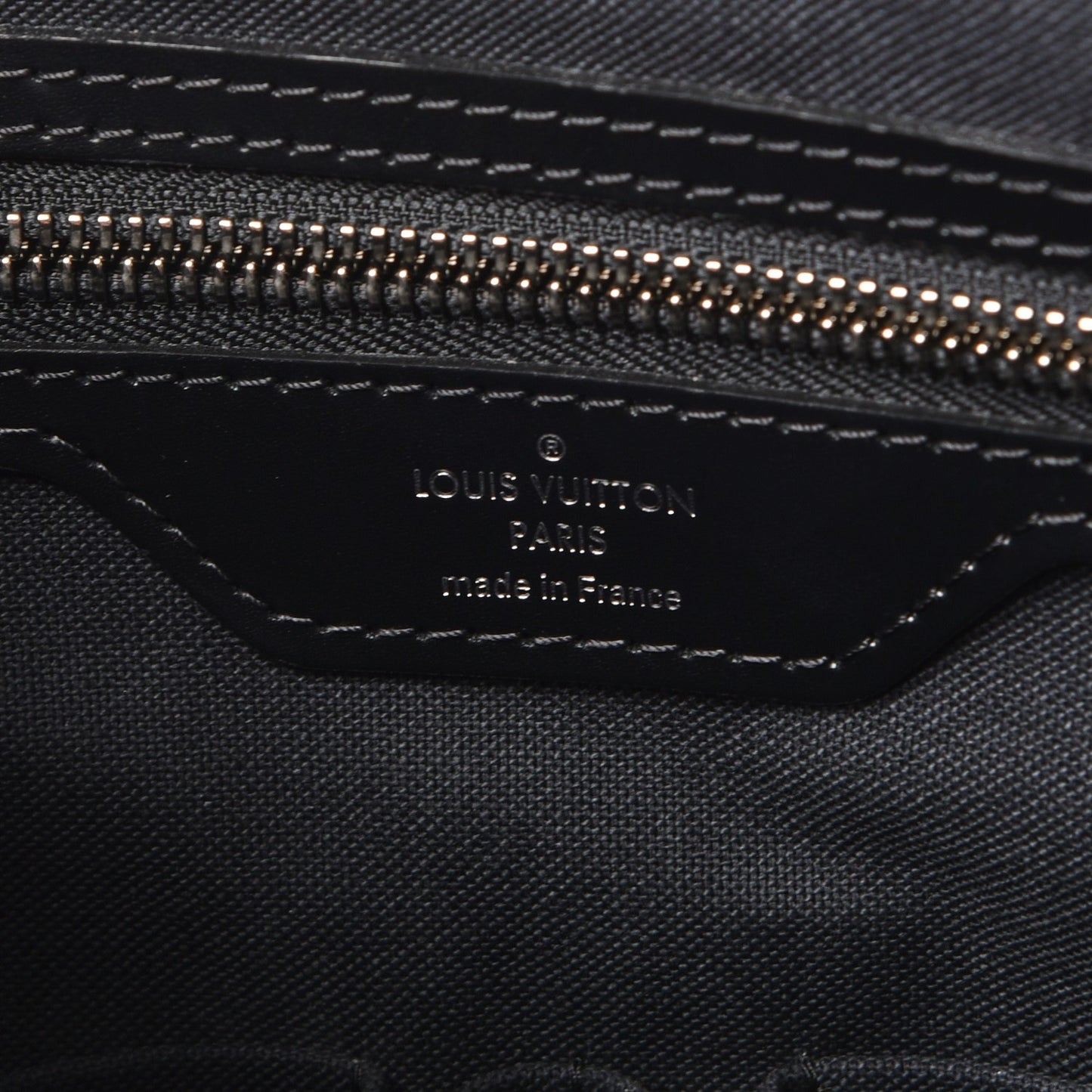 Damier Graphite District GM
