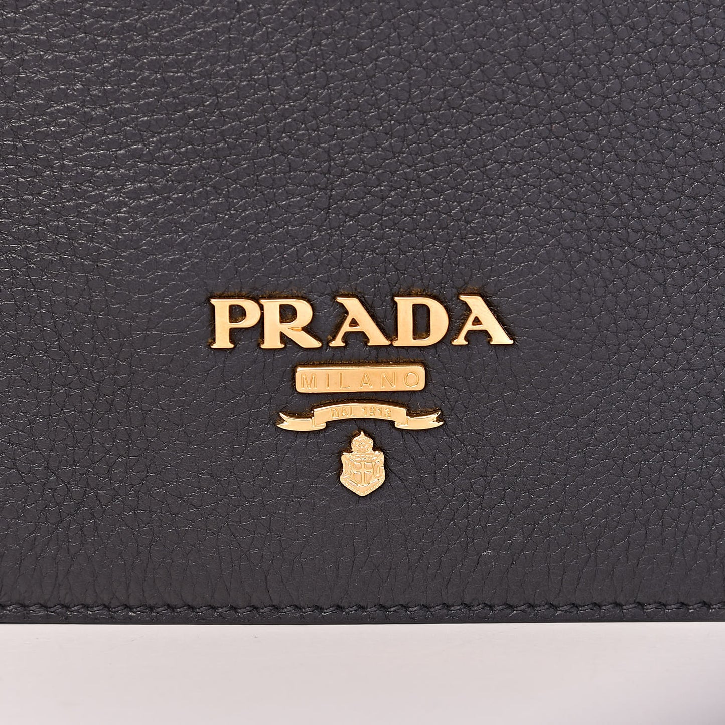 Vitello Daino Crossbody Flap Black