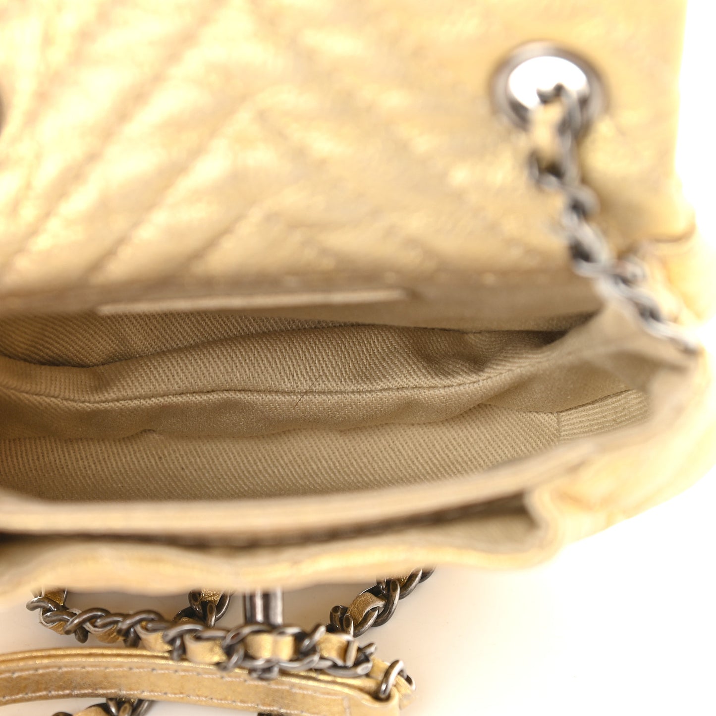 Metallic Aged Calfskin Chevron Small Bubble CC Flap Gold