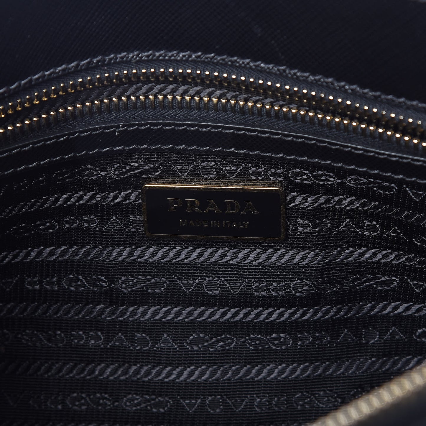Saffiano Small Galleria Double Zip Tote Black