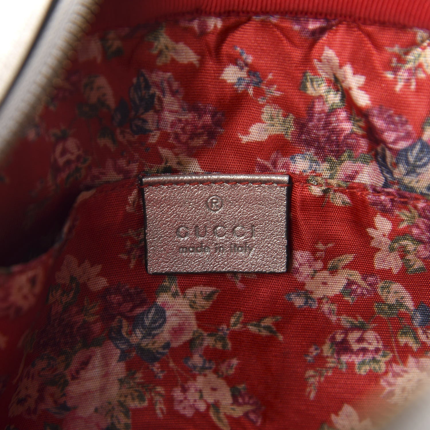 Gucci Laminated Nappa Web Trapuntata Small GG Shoulder Bag Argento 10 of 12