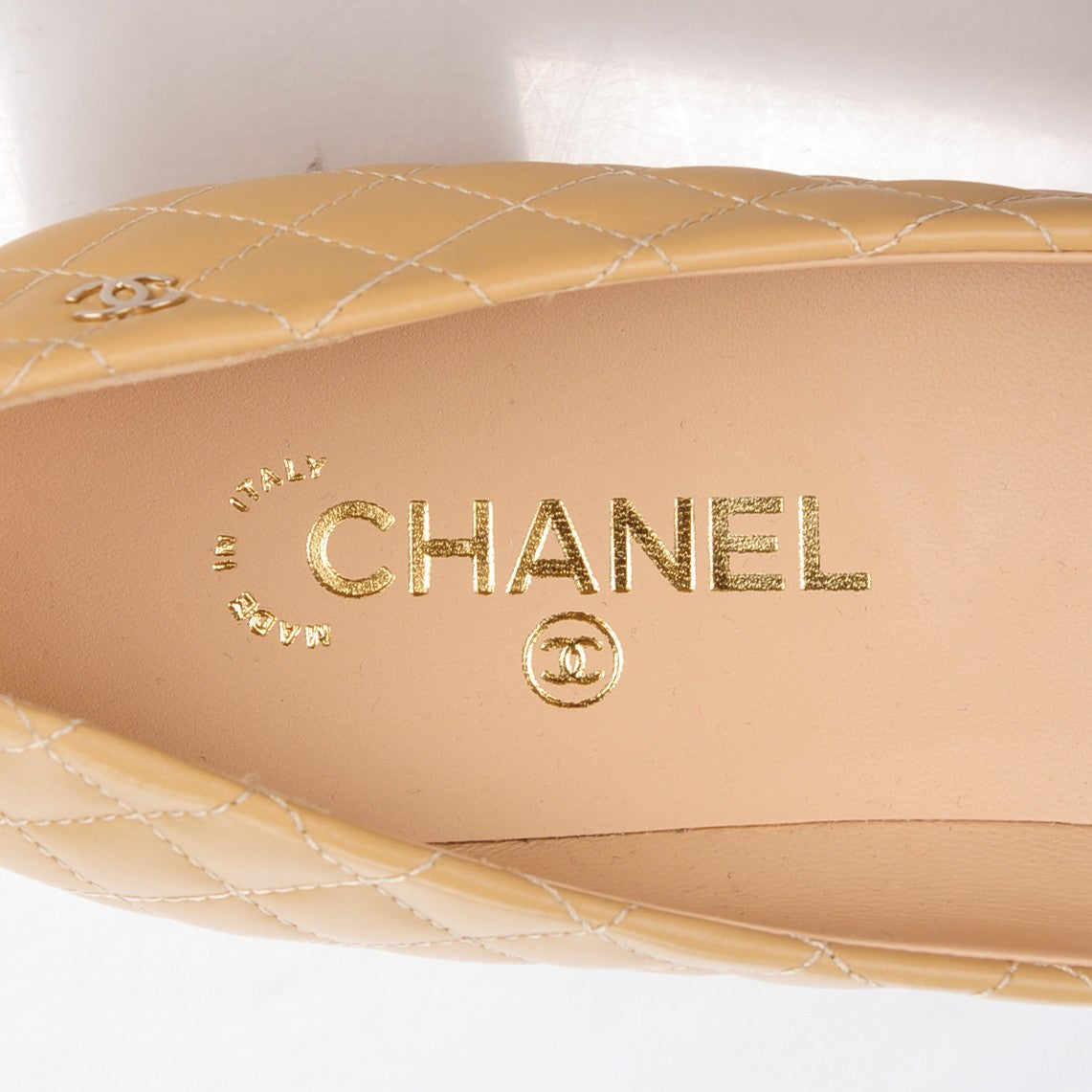 Chanel Lambskin Grosgrain Quilted CC Cap Toe Low Heel Pumps 41 Beige Black 6 of 9