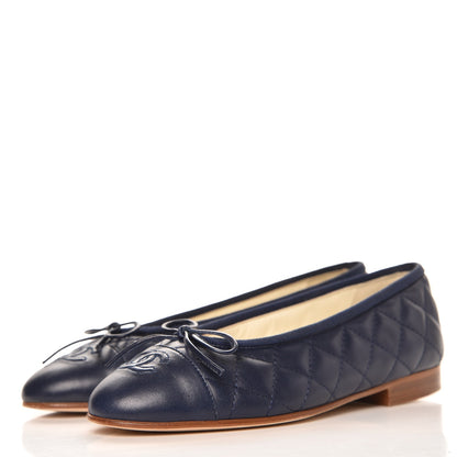Chanel Lambskin Quilted CC Cap Toe Ballerina Flats 35 Navy 2 of 9