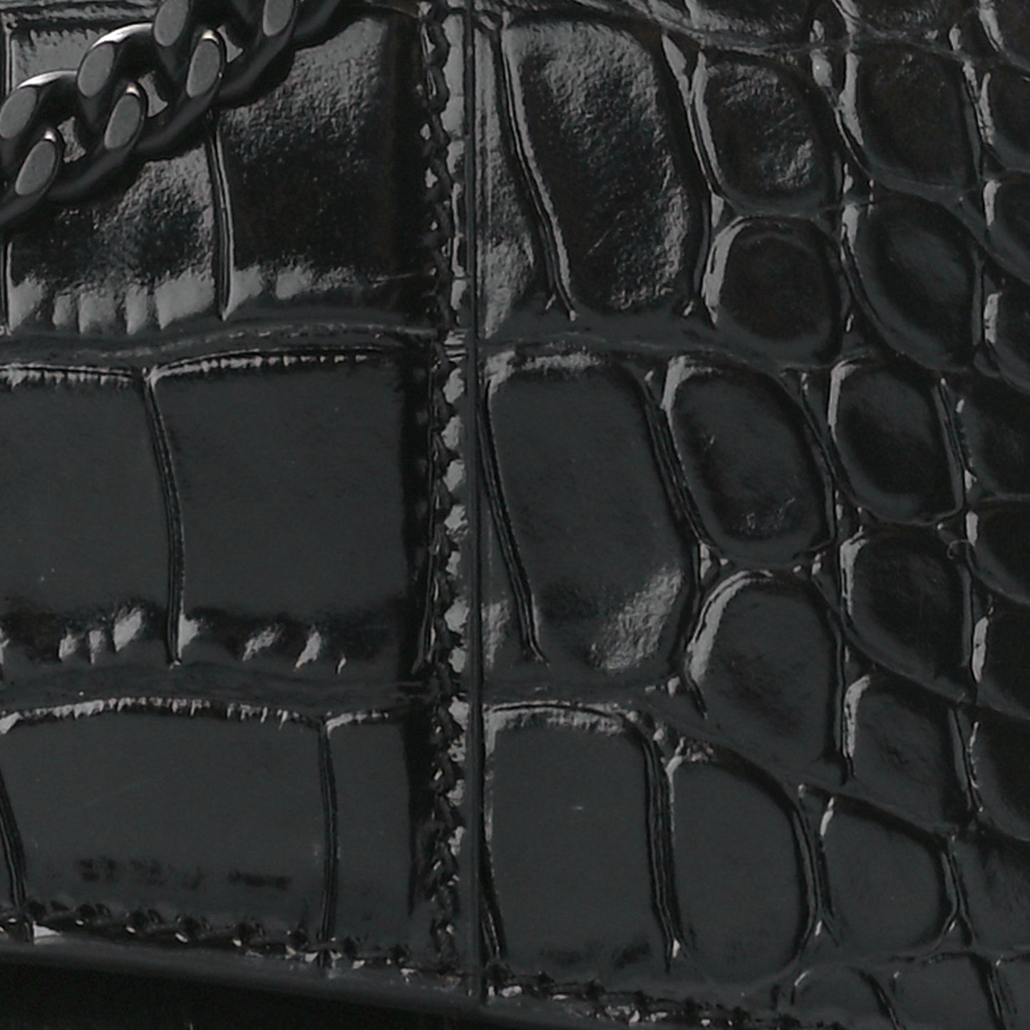 Shiny Calfskin Monochrome Crocodile Embossed Hourglass Chain Bag Black