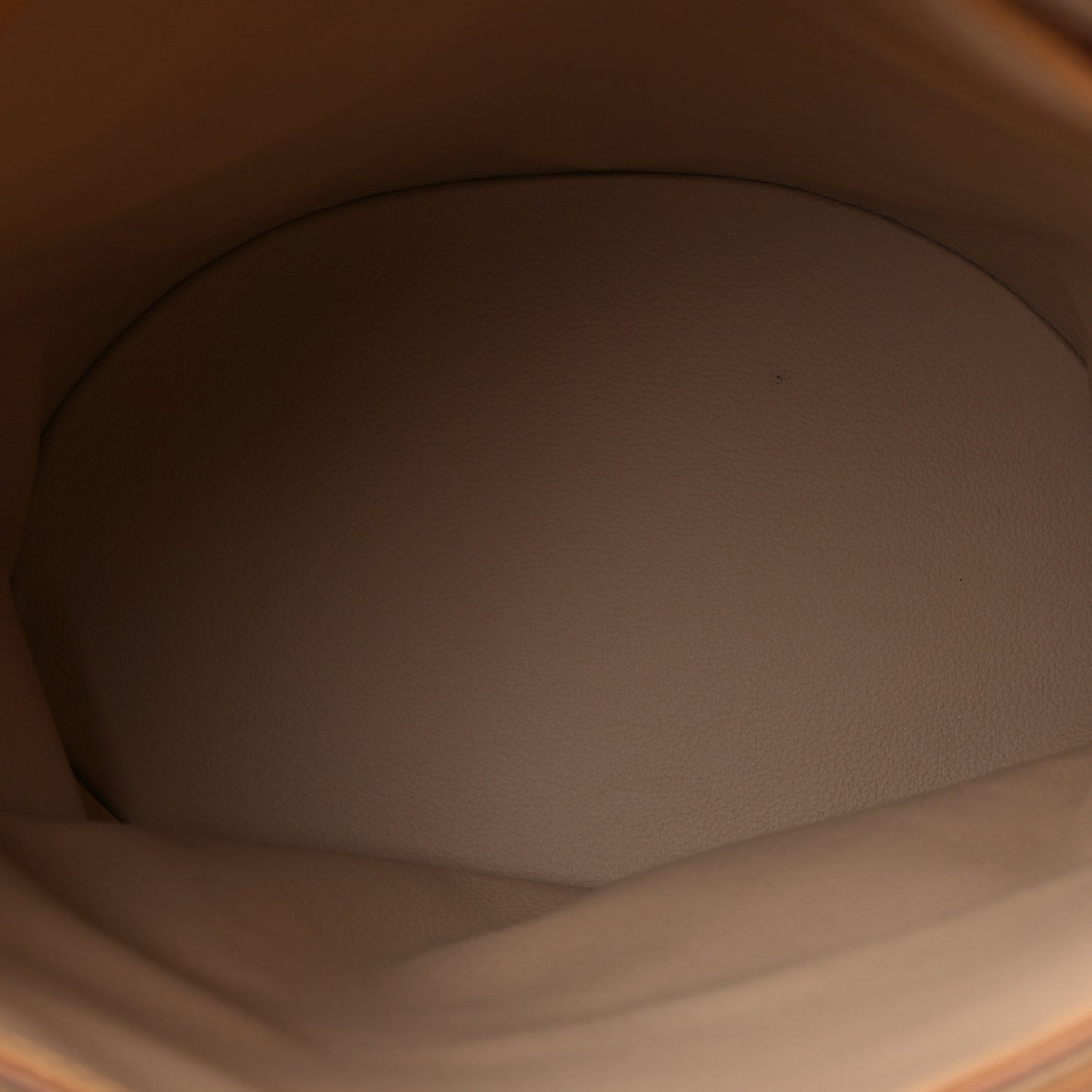 Monogram Bucket 27
