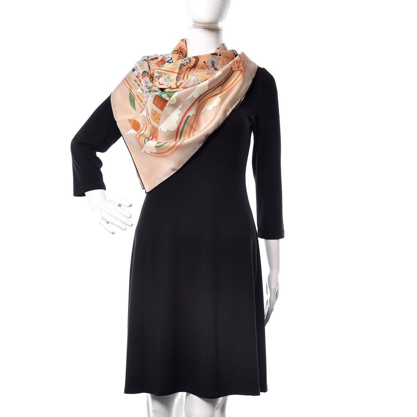 Silk La Maizeon Des Carres 90 Scarf Beige Orange Vert