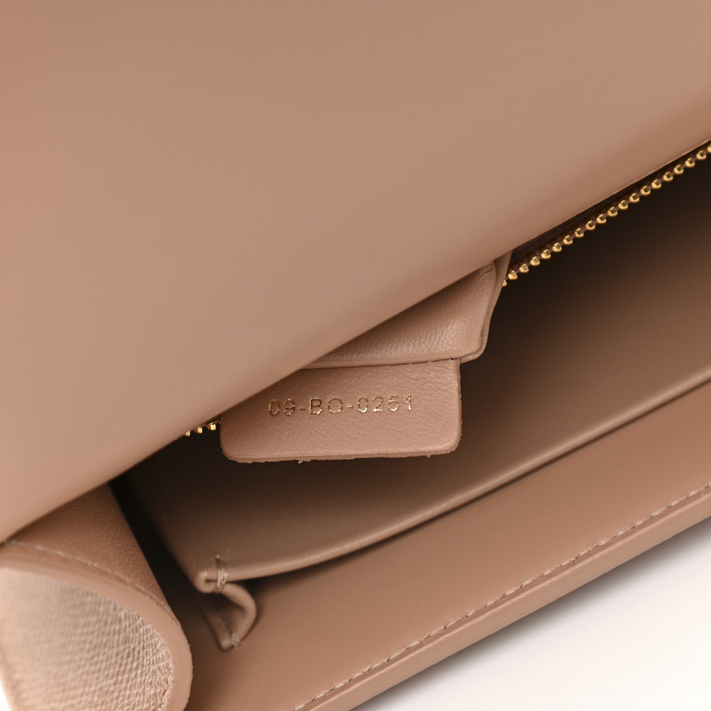 Grained Calfskin 30 Montaigne Flap Bag Nude
