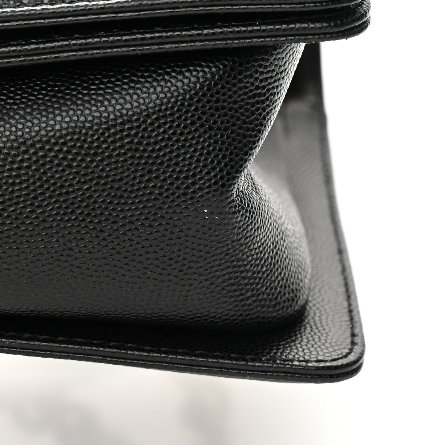 Caviar Quilted Medium Boy Flap Black