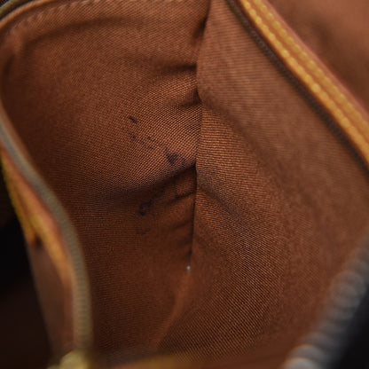 Louis Vuitton Monogram Cabas Mezzo 9 of 24