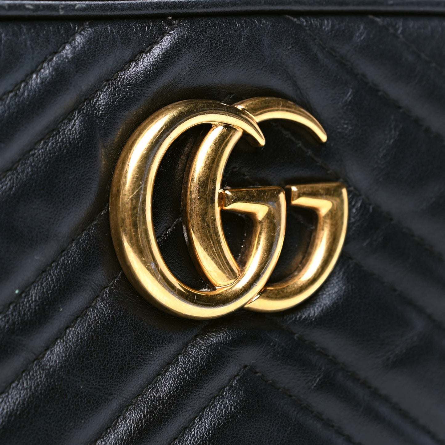 Calfskin Matelasse Small GG Marmont Chain Shoulder Bag Black