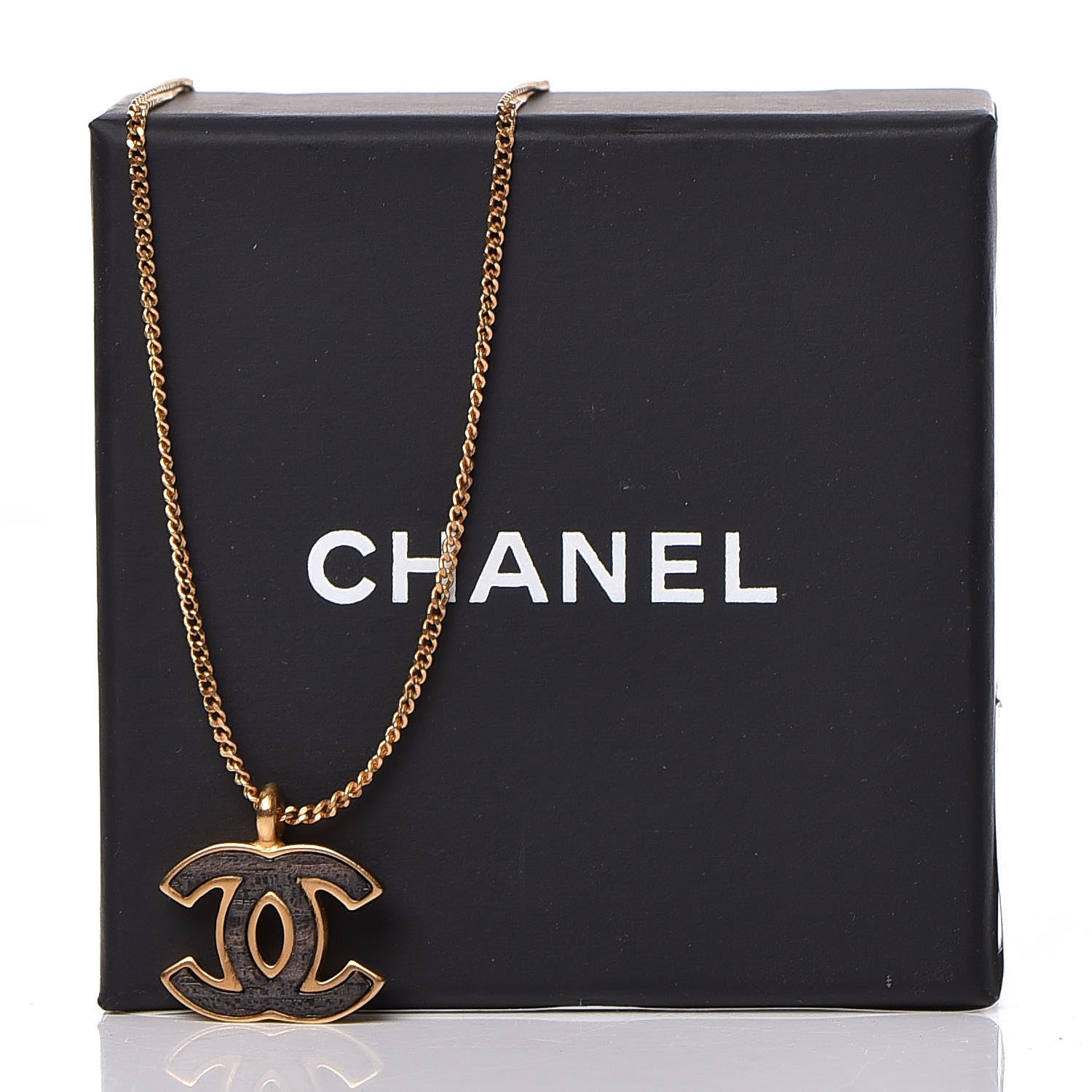 Chanel Wood CC Necklace Gold Black 7 of 7