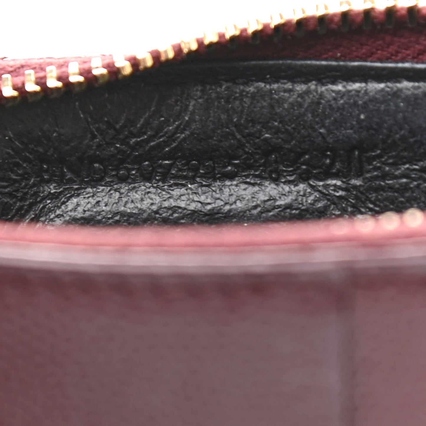 Grain De Poudre Matelasse Chevron Monogram Fragments Zippered Card Case Rouge Legion