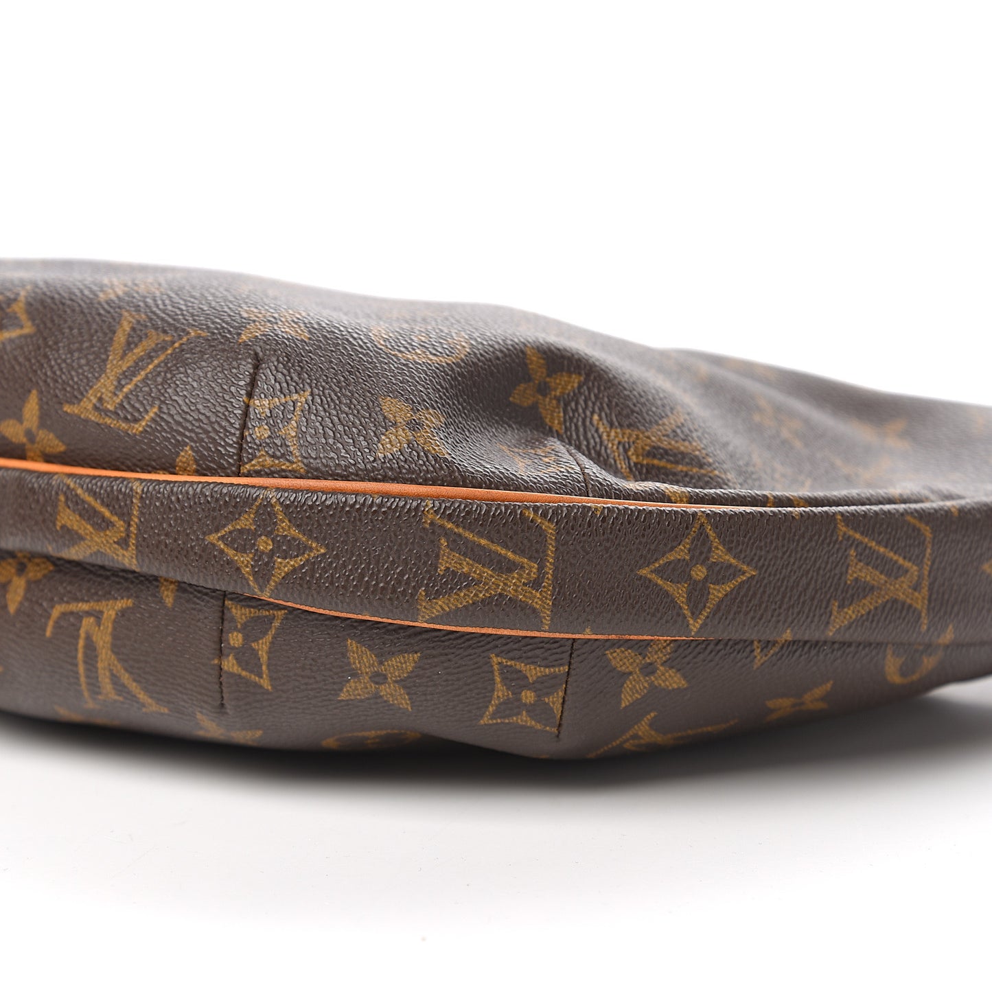 Monogram Croissant MM