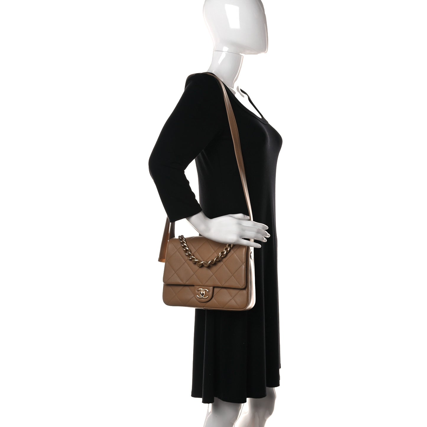 Calfskin Stitched Easy Mood Flap Beige