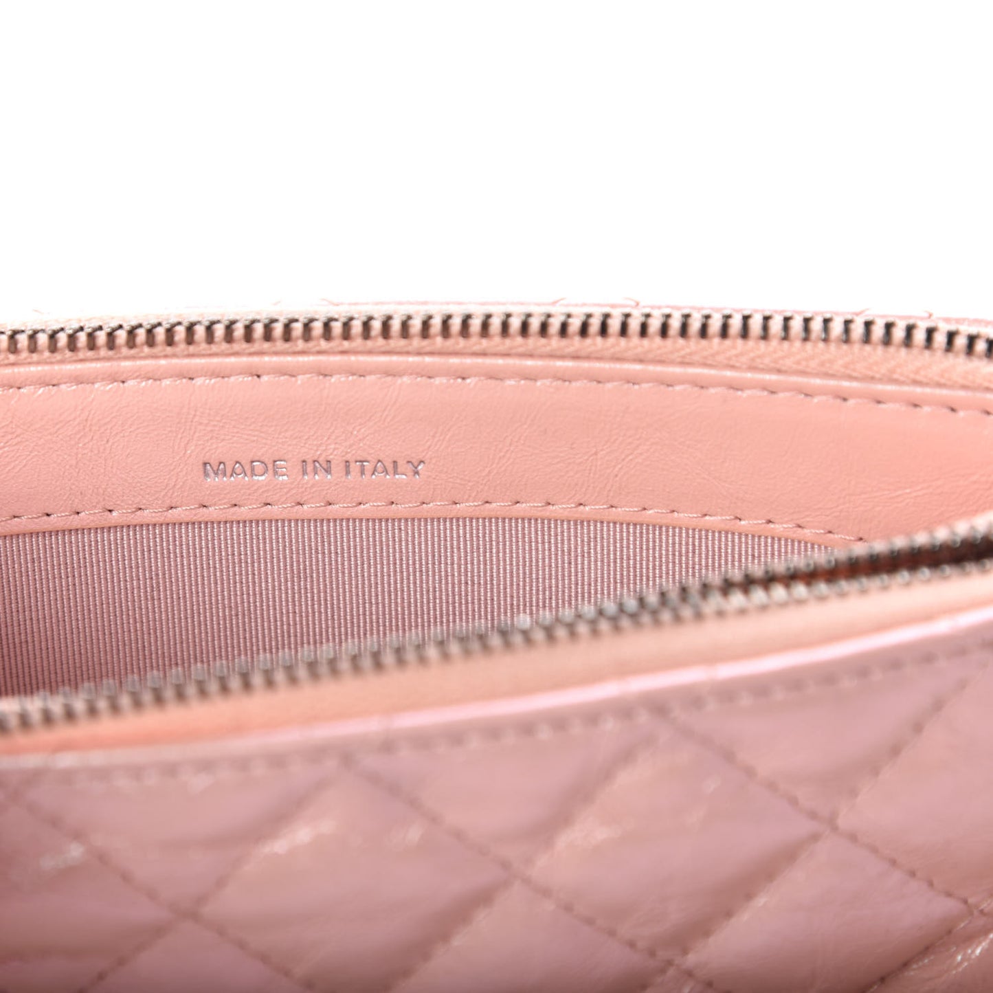 Iridescent Lambskin Calfskin Quilted Small Gabrielle Clutch With Chain Light Pink