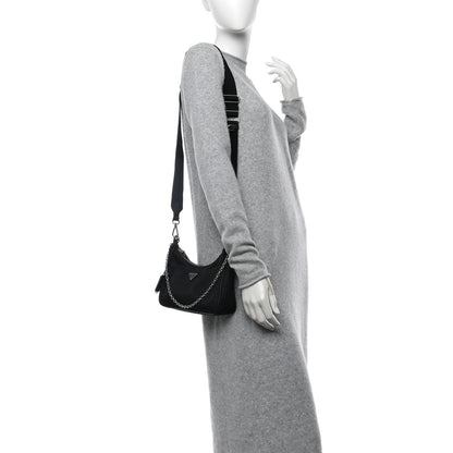 Prada Nylon Re-Edition 2005 Shoulder Bag Black 2 of 10