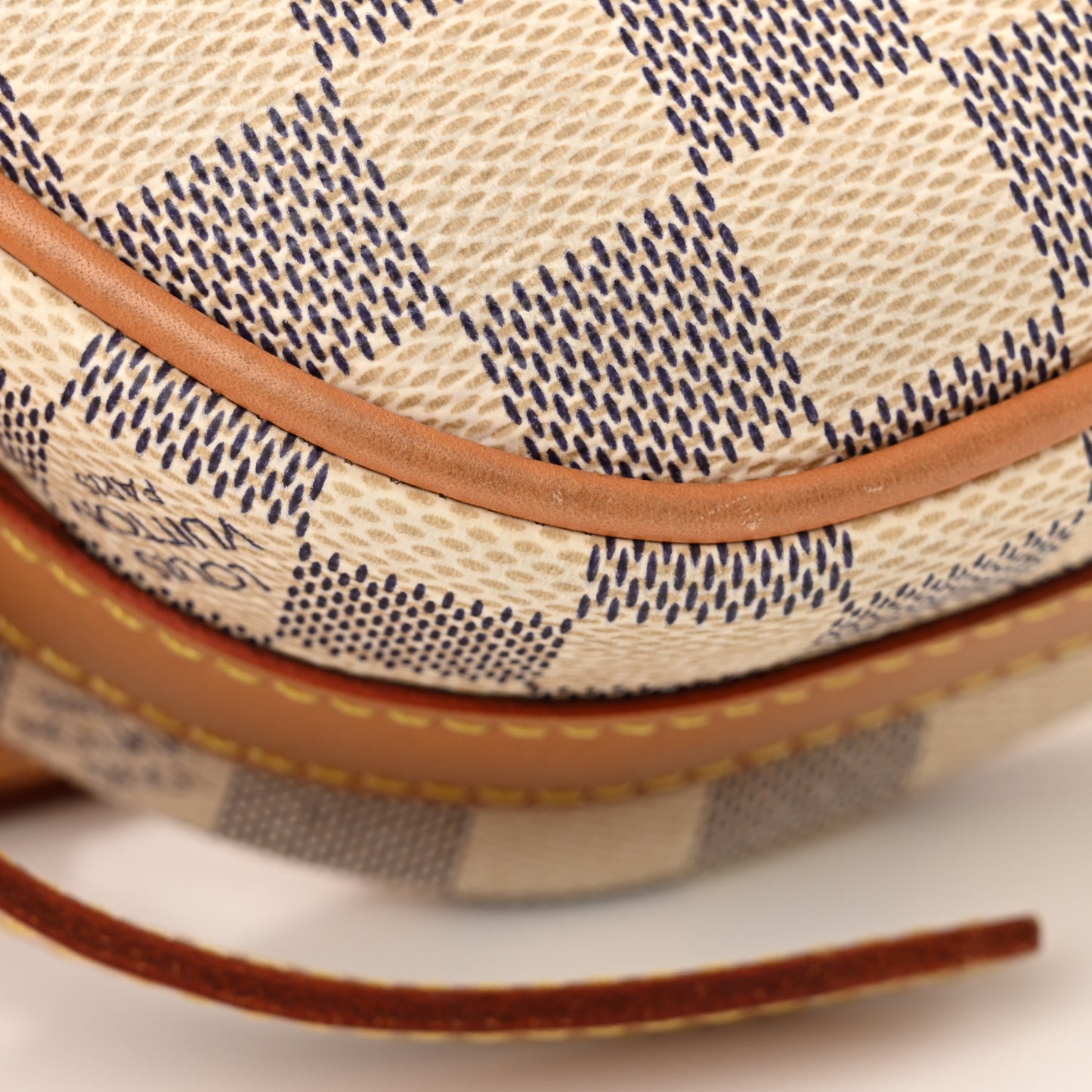 Damier Azur Boite Chapeau Souple PM