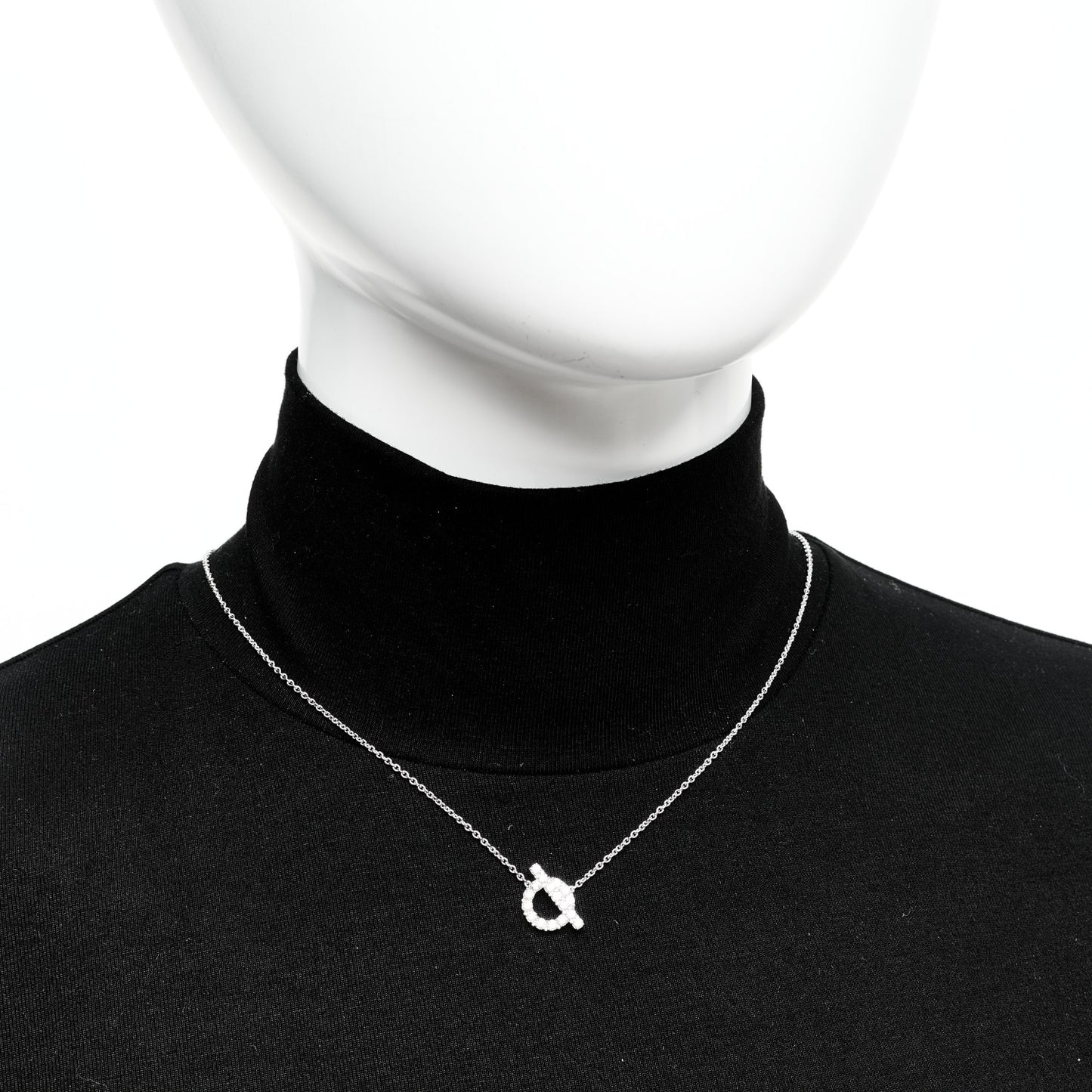 18K White Gold Diamond Finesse Pendant Necklace